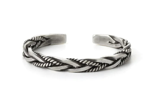 SEVN™ Twisted Bracelet